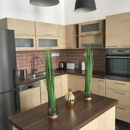 Gozsdu Entertainment District Apartment Budapest Exterior foto