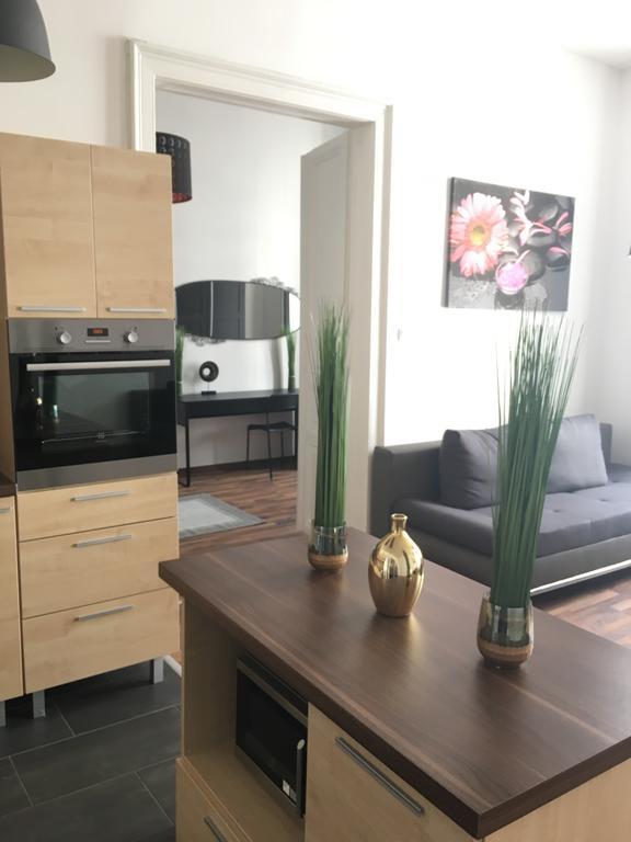 Gozsdu Entertainment District Apartment Budapest Exterior foto